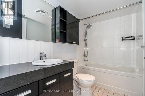 611 - 29 Singer Court, Toronto, ON - Indoor Photo Showing Bathroom