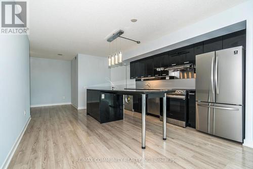 611 - 29 Singer Court, Toronto, ON - Indoor Photo Showing Kitchen With Stainless Steel Kitchen