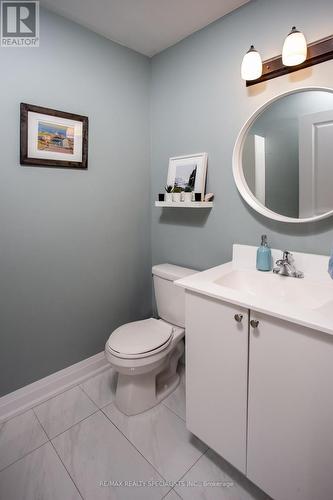 52 Coles Avenue, Vaughan (Vaughan Grove), ON - Indoor Photo Showing Bathroom