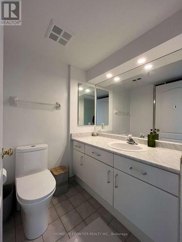 411 - 1 Ripley Avenue, Toronto, ON - Indoor Photo Showing Bathroom