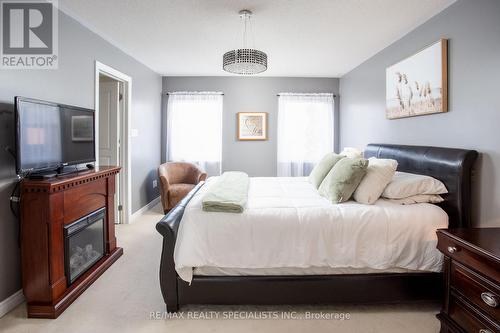 4802 Bluefeather Line, Mississauga (Hurontario), ON - Indoor Photo Showing Bedroom