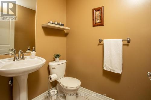 4802 Bluefeather Line, Mississauga (Hurontario), ON - Indoor Photo Showing Bathroom