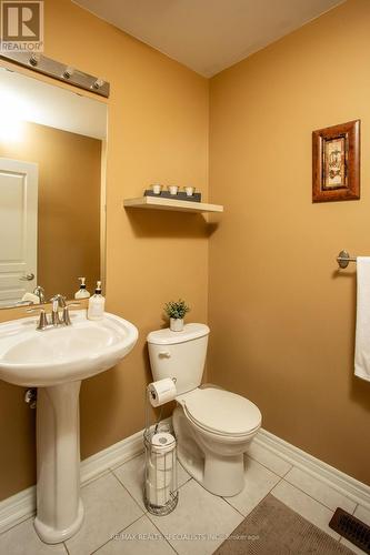 4802 Bluefeather Line, Mississauga, ON - Indoor Photo Showing Bathroom