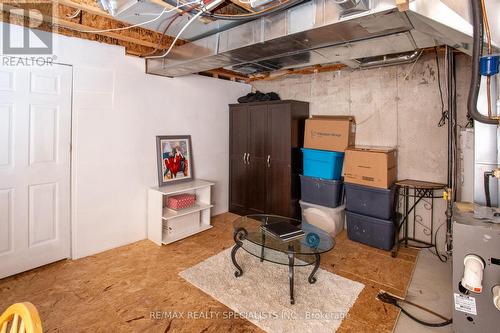 4802 Bluefeather Line, Mississauga, ON - Indoor Photo Showing Basement