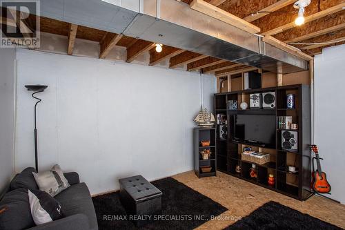 4802 Bluefeather Line, Mississauga, ON - Indoor Photo Showing Basement