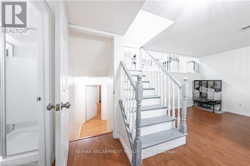 38 Meadowpoint Drive, Hamilton, ON - Indoor Photo Showing Other Room