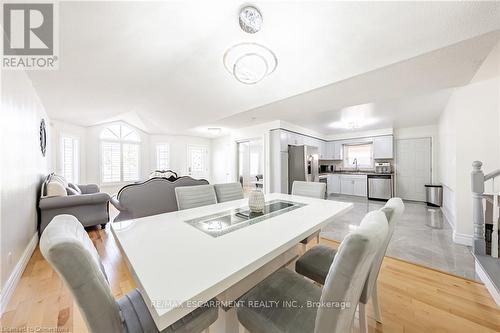 38 Meadowpoint Drive, Hamilton, ON - Indoor Photo Showing Dining Room