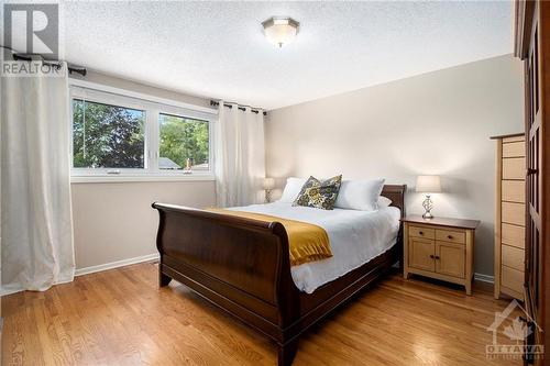 64 Beechmont Crescent, Ottawa, ON - Indoor Photo Showing Bedroom