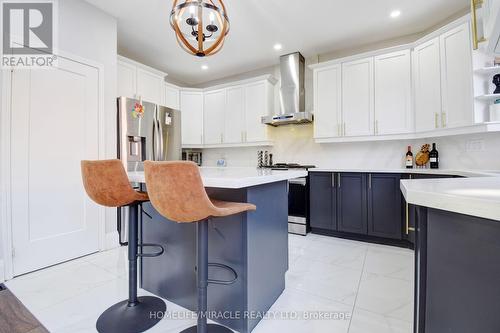 45 Williamson Drive, Brampton, ON - Indoor Photo Showing Kitchen