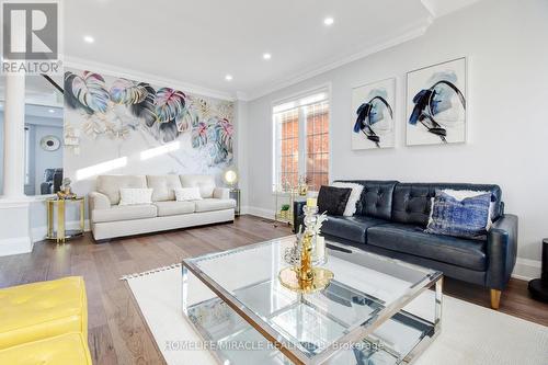 45 Williamson Drive, Brampton, ON - Indoor Photo Showing Living Room