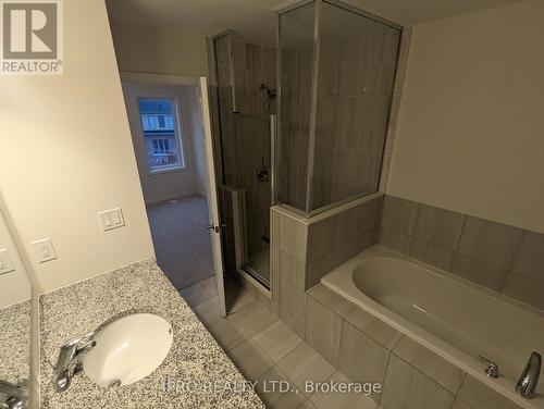 2664 Magdalen Path, Oshawa, ON - Indoor Photo Showing Bathroom