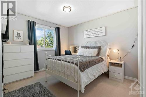 29 Wallsend Avenue, Ottawa, ON - Indoor Photo Showing Bedroom