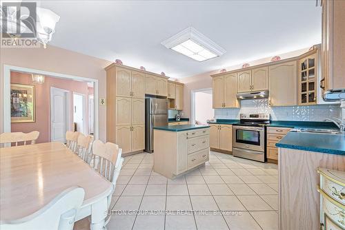 64 Adirondack Dr Drive, Vaughan, ON - Indoor Photo Showing Kitchen