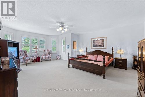 64 Adirondack Dr Drive, Vaughan, ON - Indoor Photo Showing Bedroom