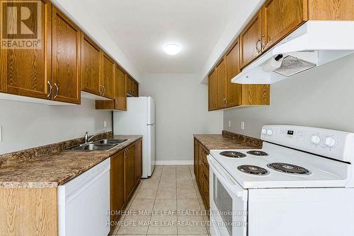 71 Sydenham Wells, Barrie, ON - Indoor Photo Showing Kitchen With Double Sink