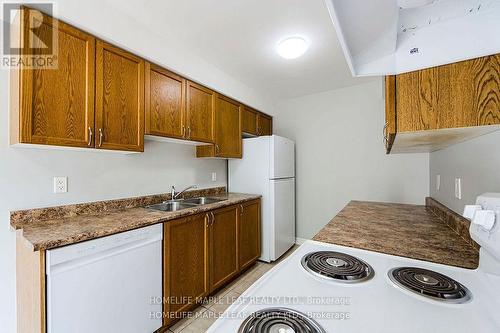 71 Sydenham Wells, Barrie, ON - Indoor Photo Showing Kitchen With Double Sink