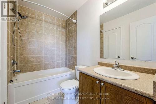 71 Sydenham Wells, Barrie, ON - Indoor Photo Showing Bathroom