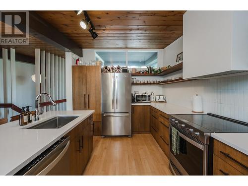 1559 Alward Street, Prince George, BC - Indoor Photo Showing Kitchen