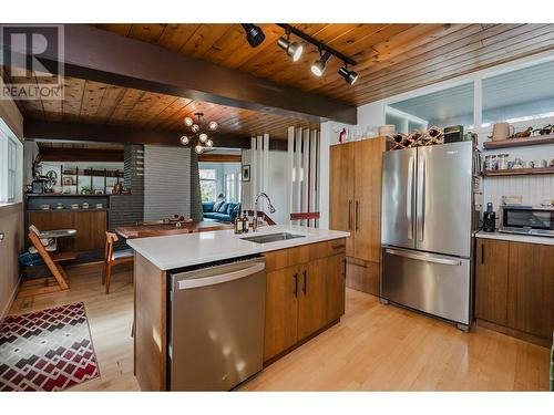 1559 Alward Street, Prince George, BC - Indoor Photo Showing Kitchen