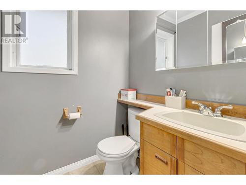 2680 Ridgeview Drive, Prince George, BC - Indoor Photo Showing Bathroom