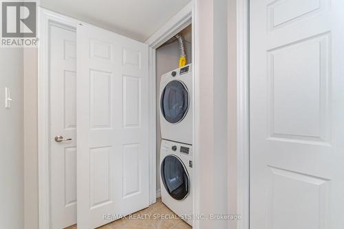 412 - 1350 Main Street E, Milton (Dempsey), ON - Indoor Photo Showing Laundry Room