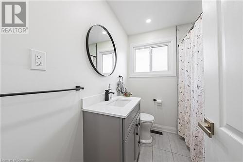 96 Cardinal Drive, Hamilton, ON - Indoor Photo Showing Bathroom