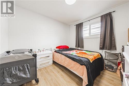 96 Cardinal Drive, Hamilton, ON - Indoor Photo Showing Bedroom