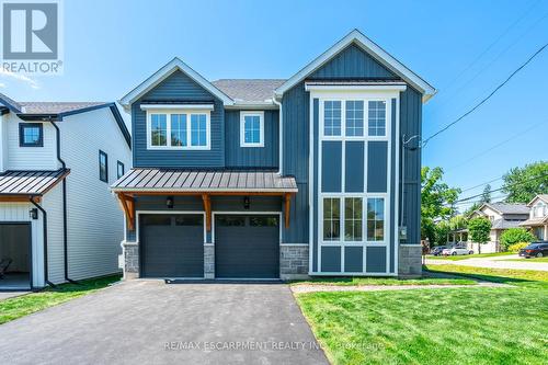 59 Brian Boulevard, Hamilton (Waterdown), ON - Outdoor With Facade