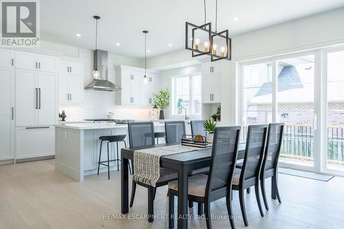 59 Brian Boulevard, Hamilton (Waterdown), ON - Indoor Photo Showing Dining Room