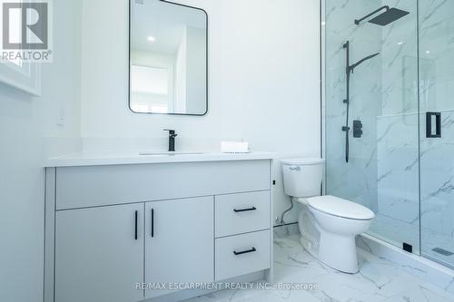 59 Brian Boulevard, Hamilton (Waterdown), ON - Indoor Photo Showing Bathroom