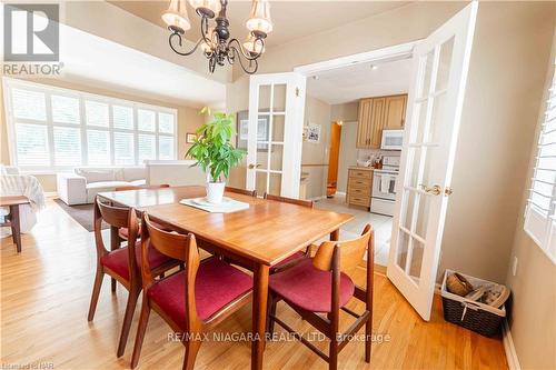 4 Joanna Drive, St. Catharines, ON - Indoor Photo Showing Dining Room