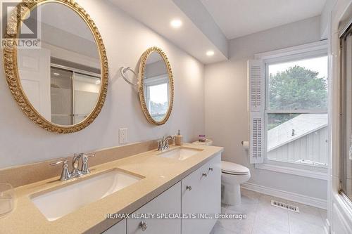 521 Guelph Street, Halton Hills, ON - Indoor Photo Showing Bathroom