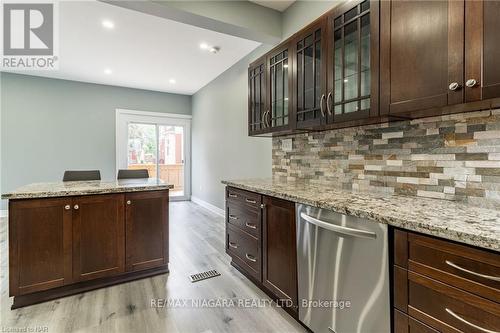 5197 Second Avenue, Niagara Falls, ON - Indoor Photo Showing Kitchen