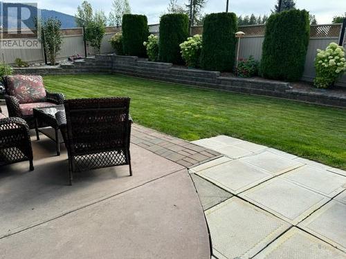 1560 24 Street Ne, Salmon Arm, BC - Outdoor