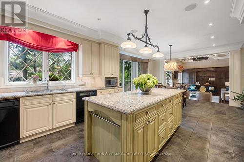 14 Cosmic Drive, Toronto, ON - Indoor Photo Showing Kitchen With Double Sink