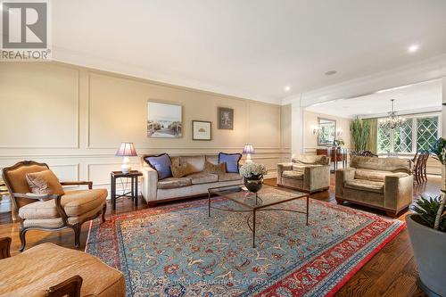 14 Cosmic Drive, Toronto, ON - Indoor Photo Showing Living Room