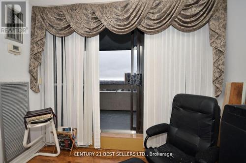 1407 - 25 Kensington Road, Brampton, ON - Indoor