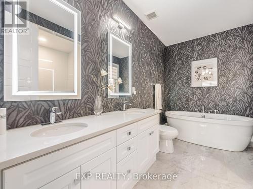 3144 Harasym Trail, Oakville, ON - Indoor Photo Showing Bathroom