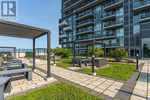 2087 Fairview Street Unit# 1304, Burlington, ON - Outdoor