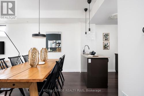 22 - 120 Twenty Fourth Street, Toronto, ON - Indoor Photo Showing Dining Room