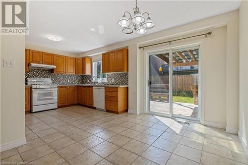 695 Wild Ginger Avenue Unit# A, Waterloo, ON - Indoor Photo Showing Kitchen