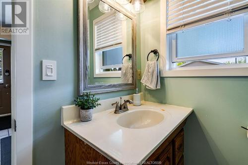 1028 Point Pelee Drive, Leamington, ON - Indoor Photo Showing Bathroom