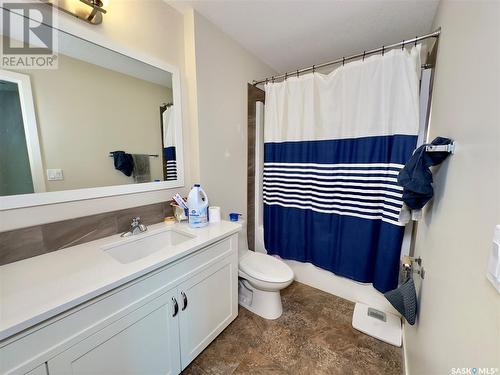 5 4545 Delhaye Way, Regina, SK - Indoor Photo Showing Bathroom