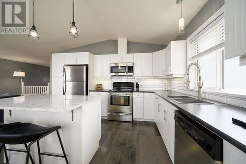 721 Bramble Crt, Kamloops, BC - Indoor Photo Showing Kitchen With Stainless Steel Kitchen With Double Sink With Upgraded Kitchen