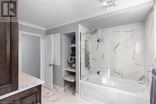 699 20Th Street W, Owen Sound, ON - Indoor Photo Showing Bathroom