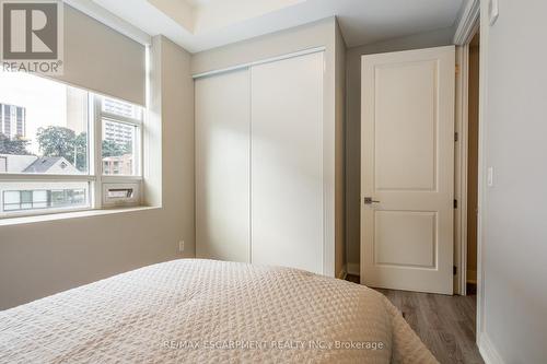 316 - 150 Main Street W, Hamilton (Central), ON - Indoor Photo Showing Bedroom