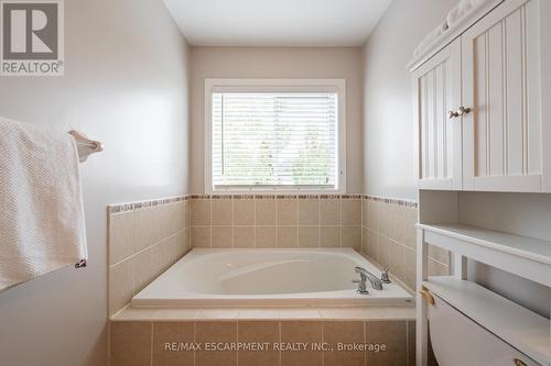 67 Golden Iris Crescent, Hamilton (Waterdown), ON - Indoor Photo Showing Bathroom