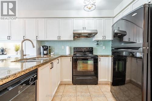 67 Golden Iris Crescent, Hamilton, ON - Indoor Photo Showing Kitchen With Double Sink