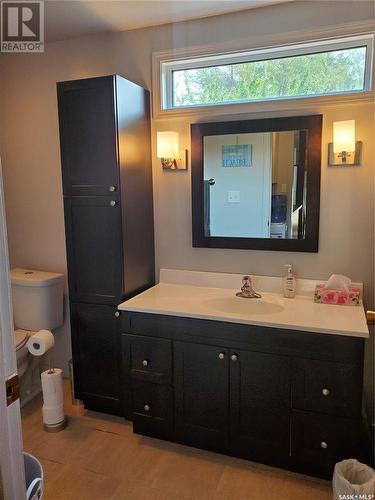 322 Lakeside Crescent, Coteau Beach, SK - Indoor Photo Showing Bathroom