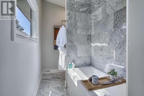 7580 16Th Side Road, King, ON - Indoor Photo Showing Bathroom